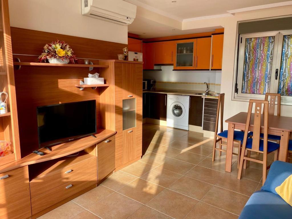 Enfoz Con Parking Y A La Orilla Del Mar Apartment Exterior photo